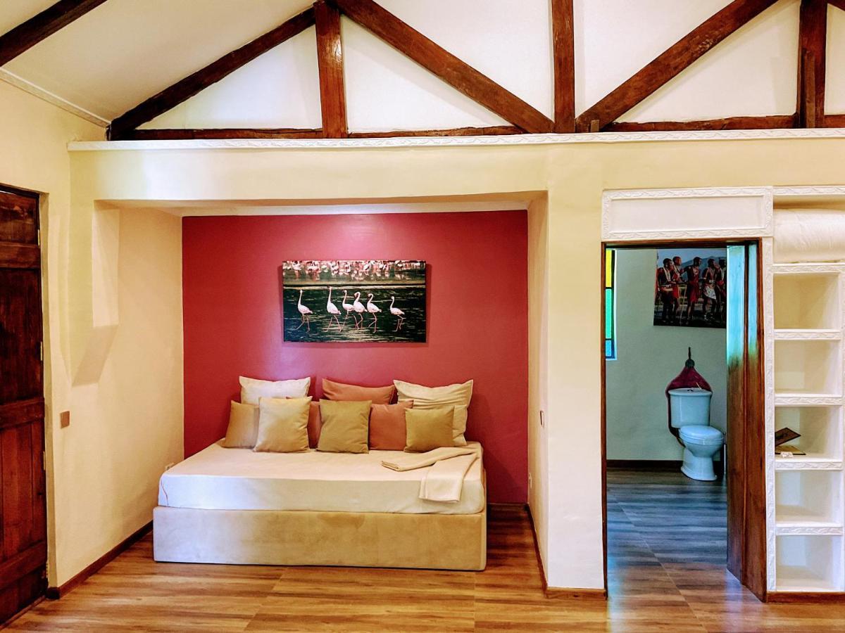 Pink Flamingo Boutique Hotel Моши Экстерьер фото