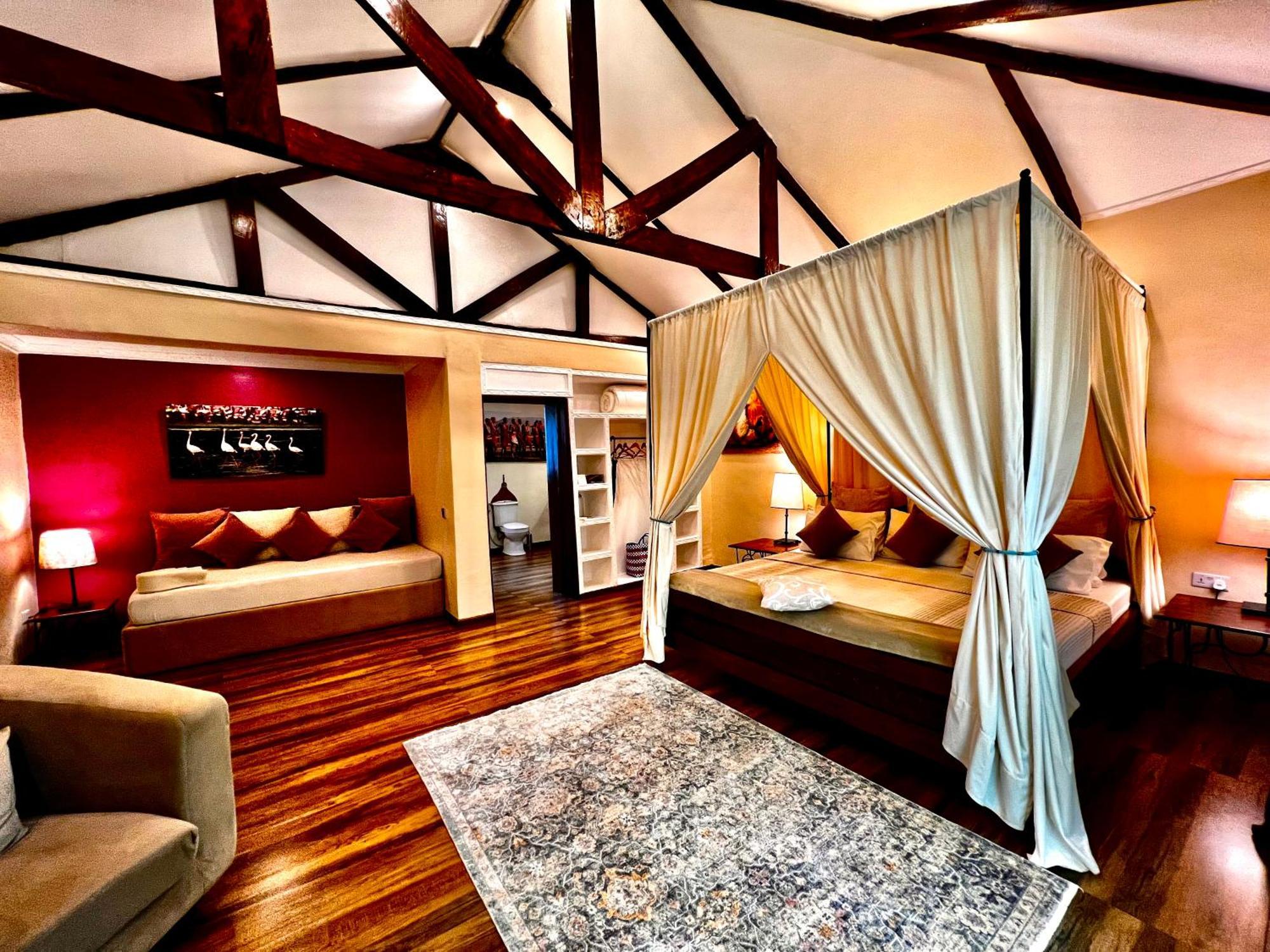 Pink Flamingo Boutique Hotel Моши Экстерьер фото